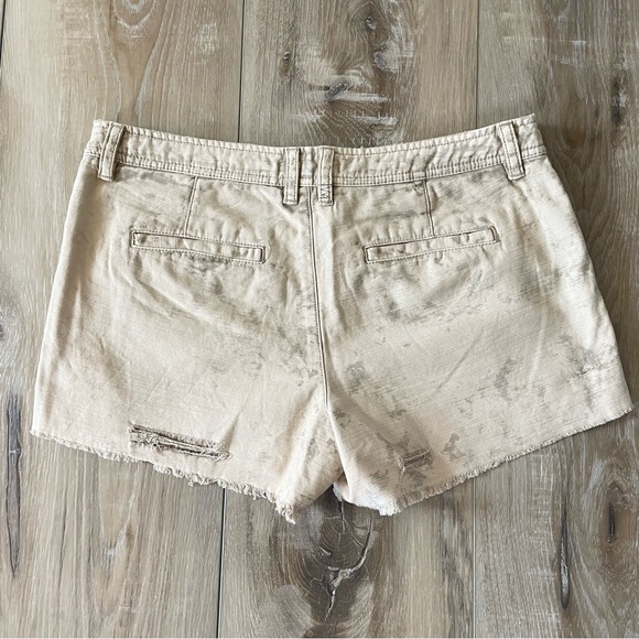 Free People Distressed Cutoff Short - Picture 2 of 13